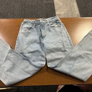 Abercrombie & Fitch Light Wash Straight Leg Jeans